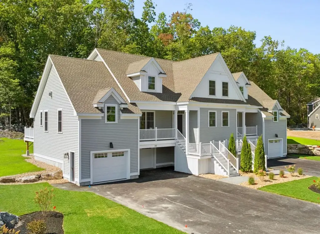 24 Coastal Ridge Lane, North Hampton