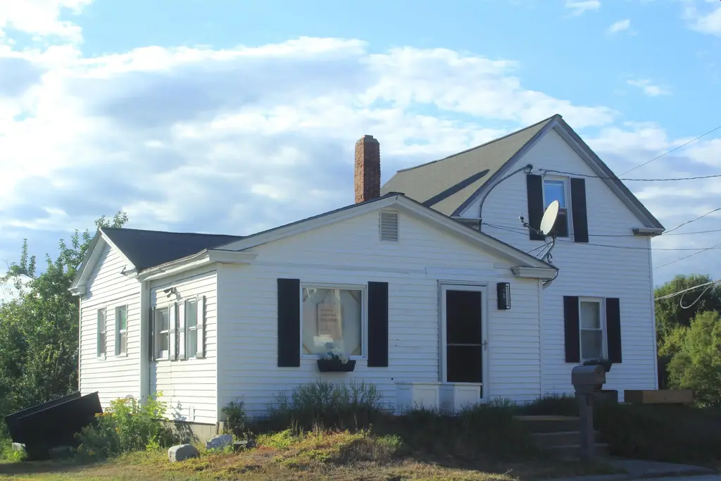 448 Forbush Avenue, Berlin