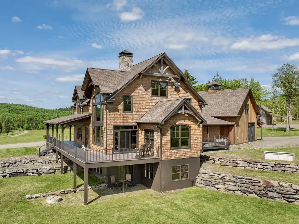 39 Ricker Road, Clarksville