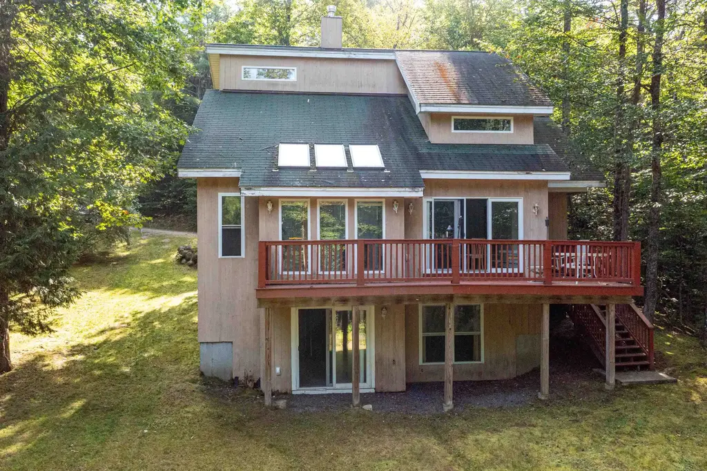 14 Checkerberry Ridge Road, Thornton