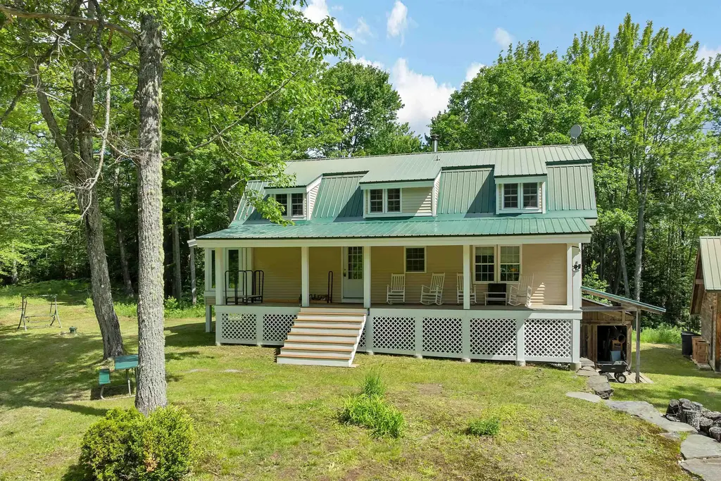 61 Macdonald Lane, Groton