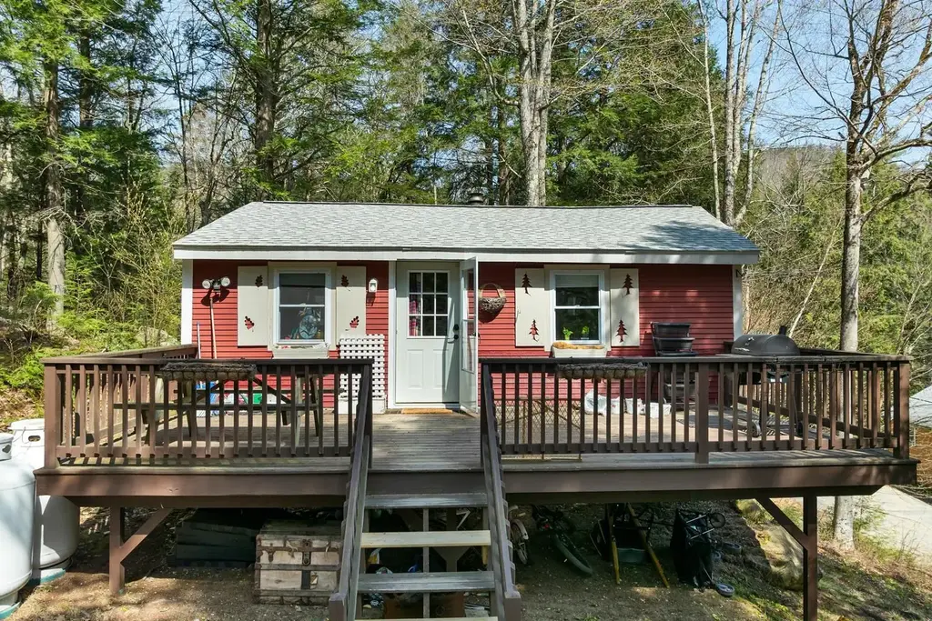 19 Hamlet Drive, Woodstock