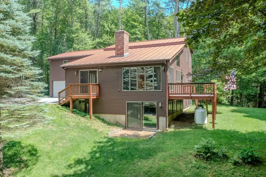 106 Livingston Road, Meredith