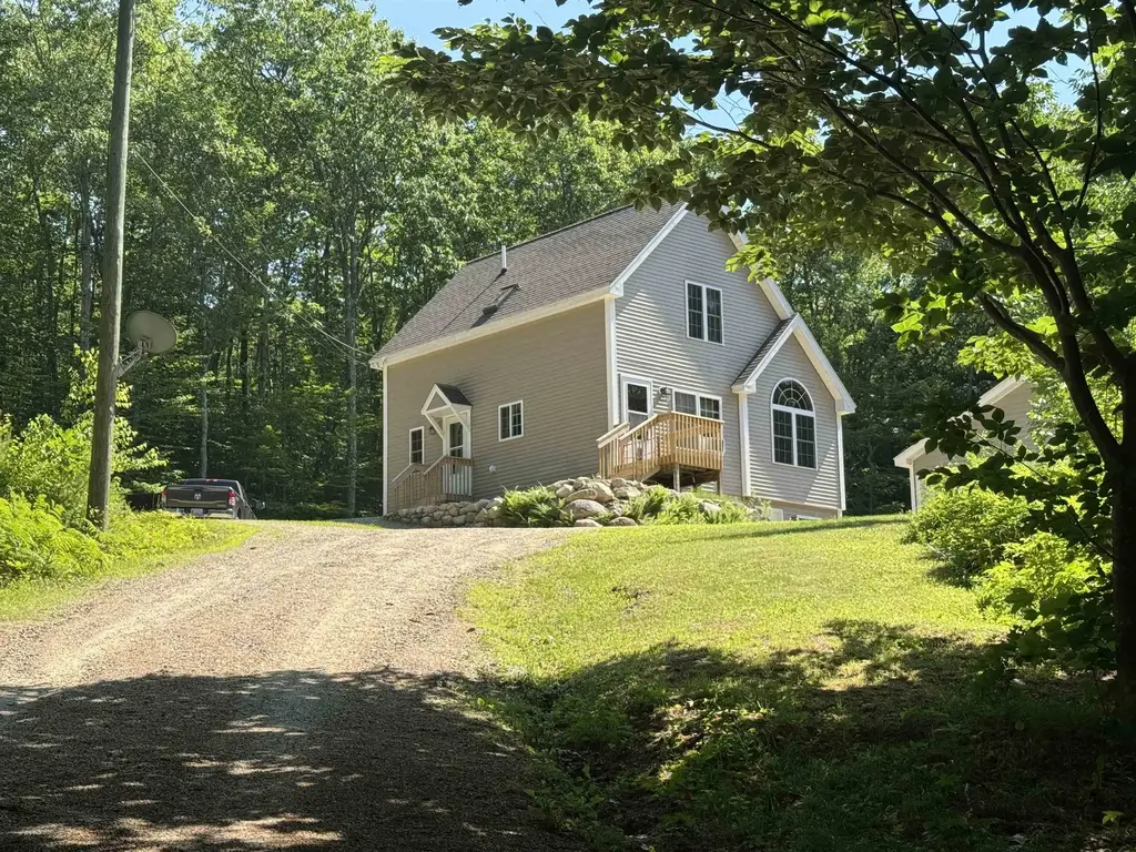 107 Blake Hill Road, Ossipee