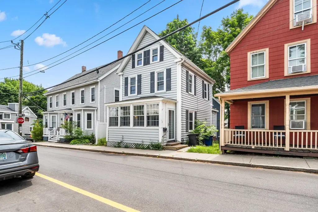 12 Woodbury Avenue, Portsmouth