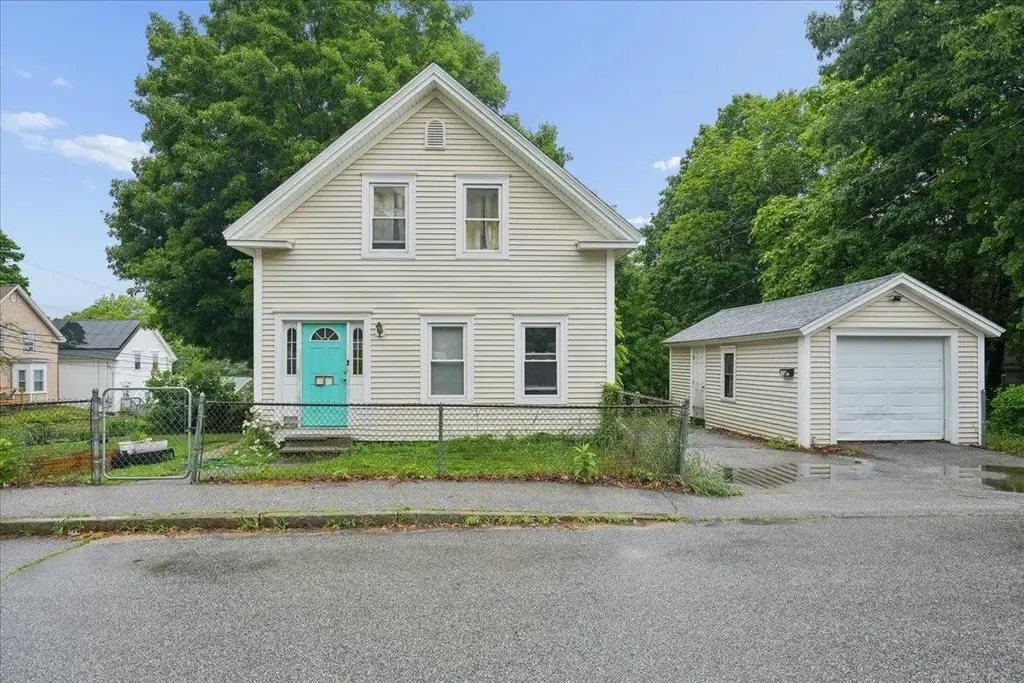 60 Avery Street, Laconia