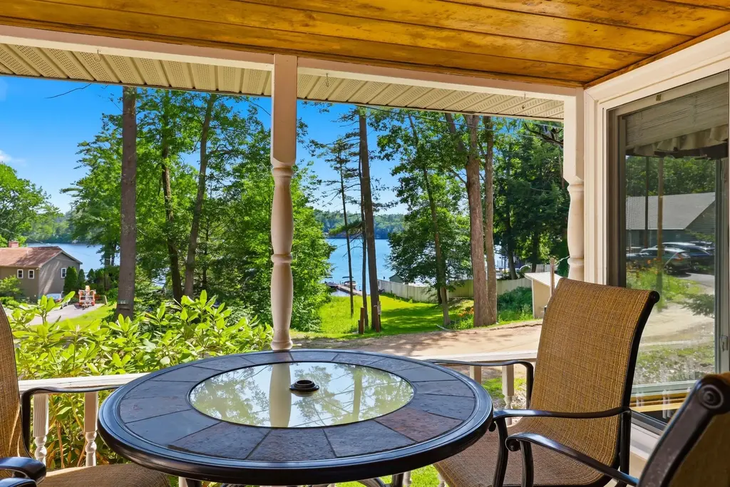 63 Lake Shore Drive, Barnstead