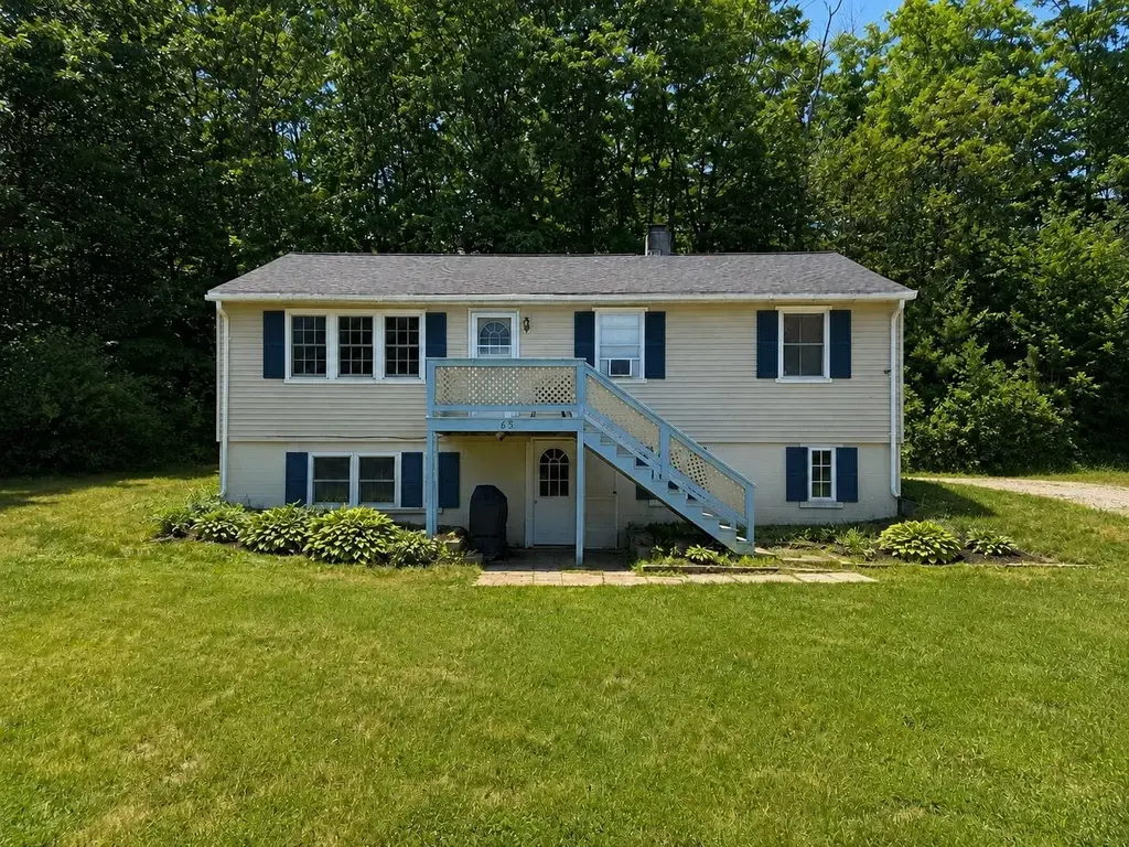 65 Pleasant Street, Antrim