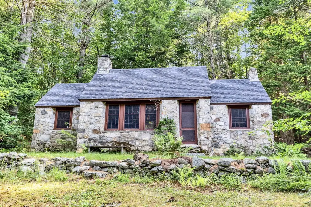 314 Mountain Road, Sharon