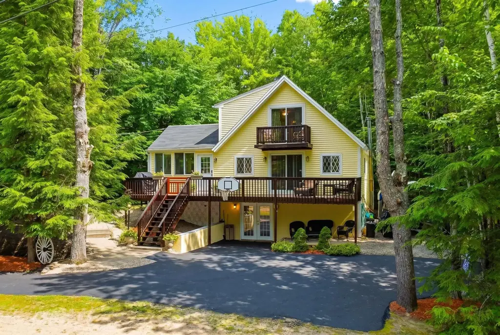 30 Hickory Lane, Moultonborough