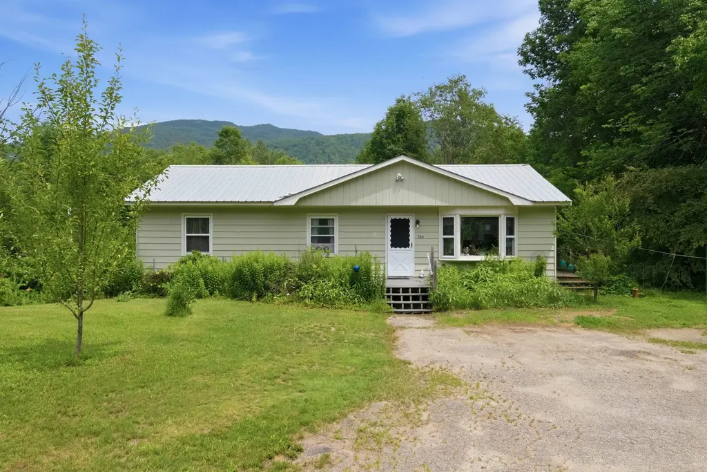 306 Stinson Lake Road, Rumney