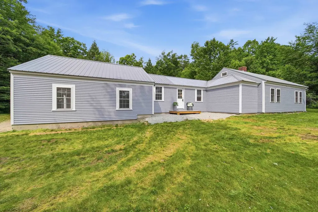 950 Route 103 E, Warner