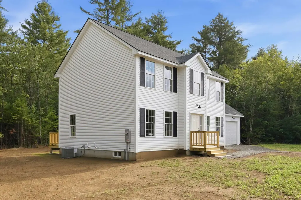 27 Brook View Road, Newport