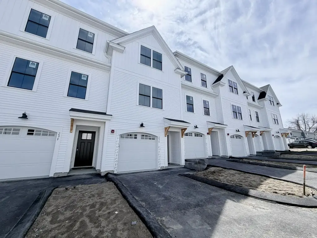 30 A Birdie Grove, Rochester