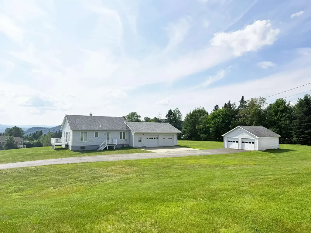 289 West Road, Clarksville