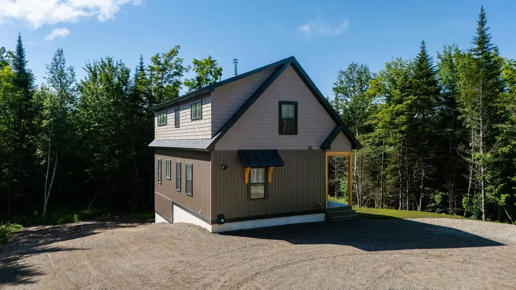 131 Mountain View Road, Stark