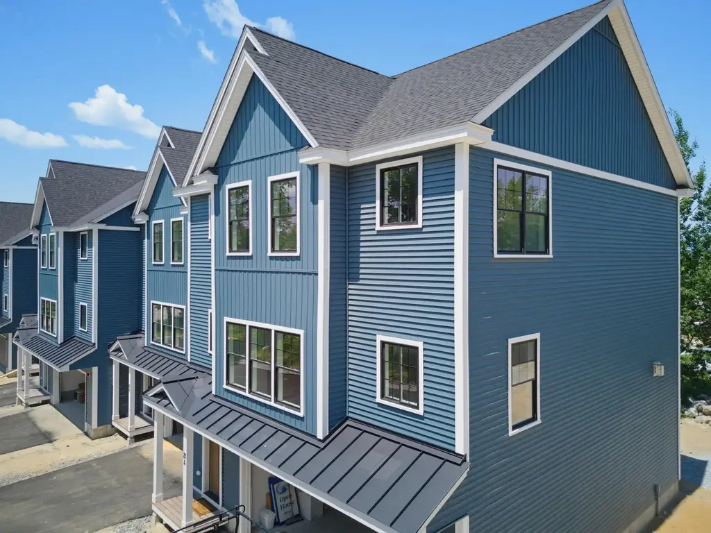 21 Upper Ladd Hill Road, Meredith