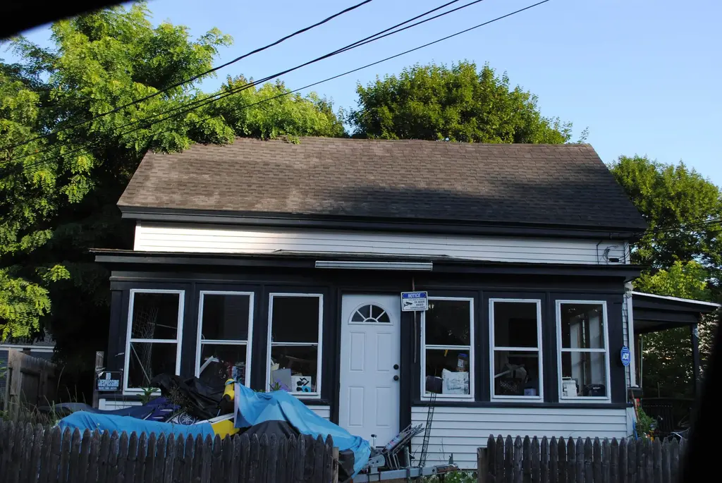 21 Maple Street, Rochester