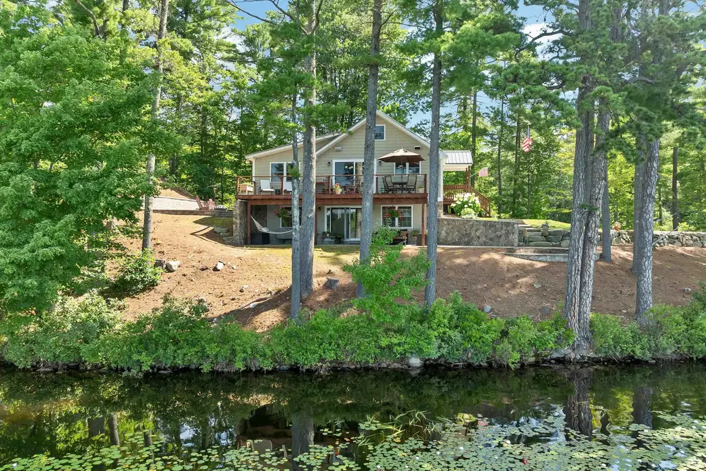 333 Wildwood Road, Wakefield