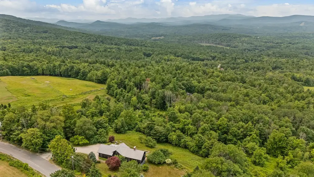 288 Kearsarge Mountain Road, Wilmot