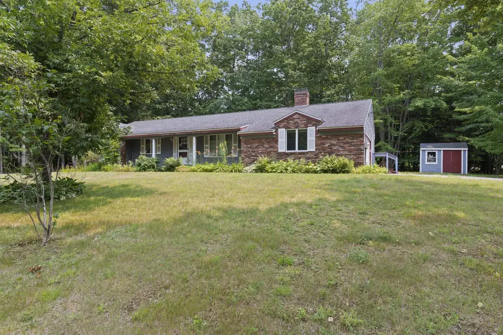 16 Watson Drive, Rochester