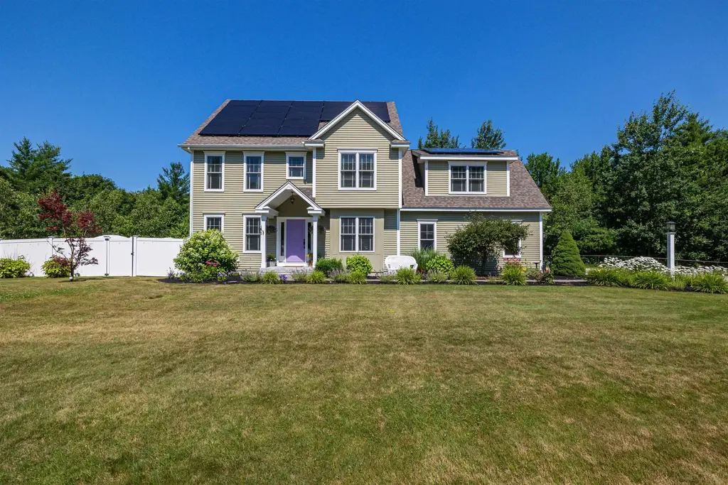 7 Limerick Drive, Chichester