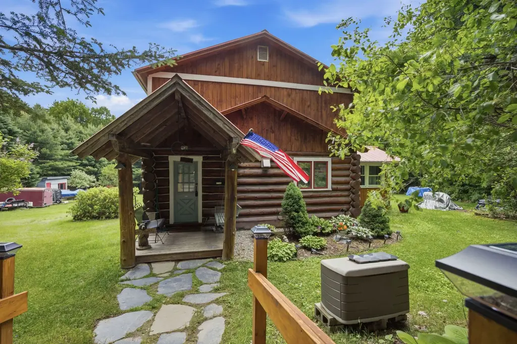 507 North Skinny Ridge Road, Littleton