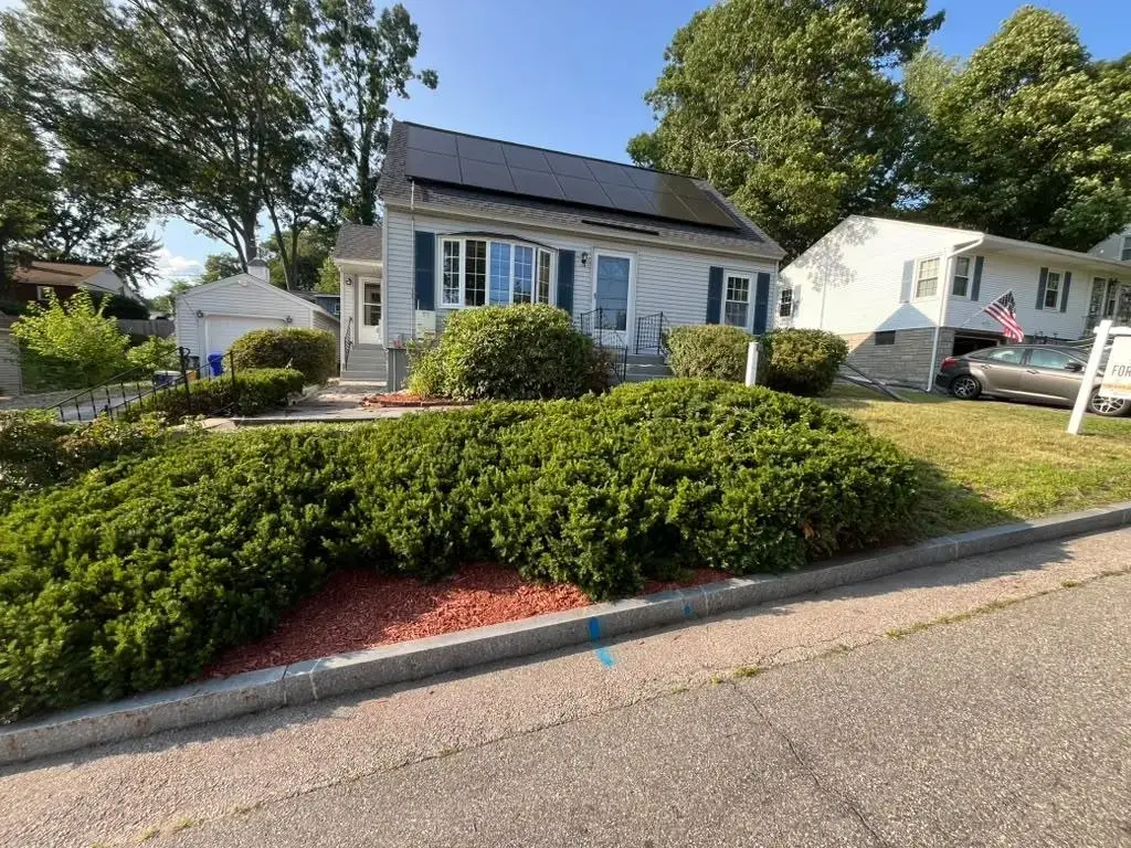 354 Seames Drive, Manchester