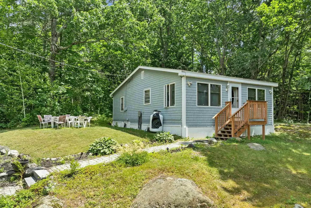 25 South Mayhew Turnpike, Hebron