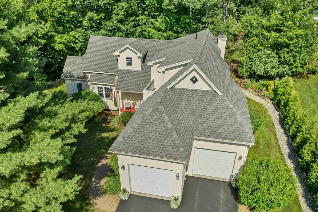 41 Lantern Circle, Laconia
