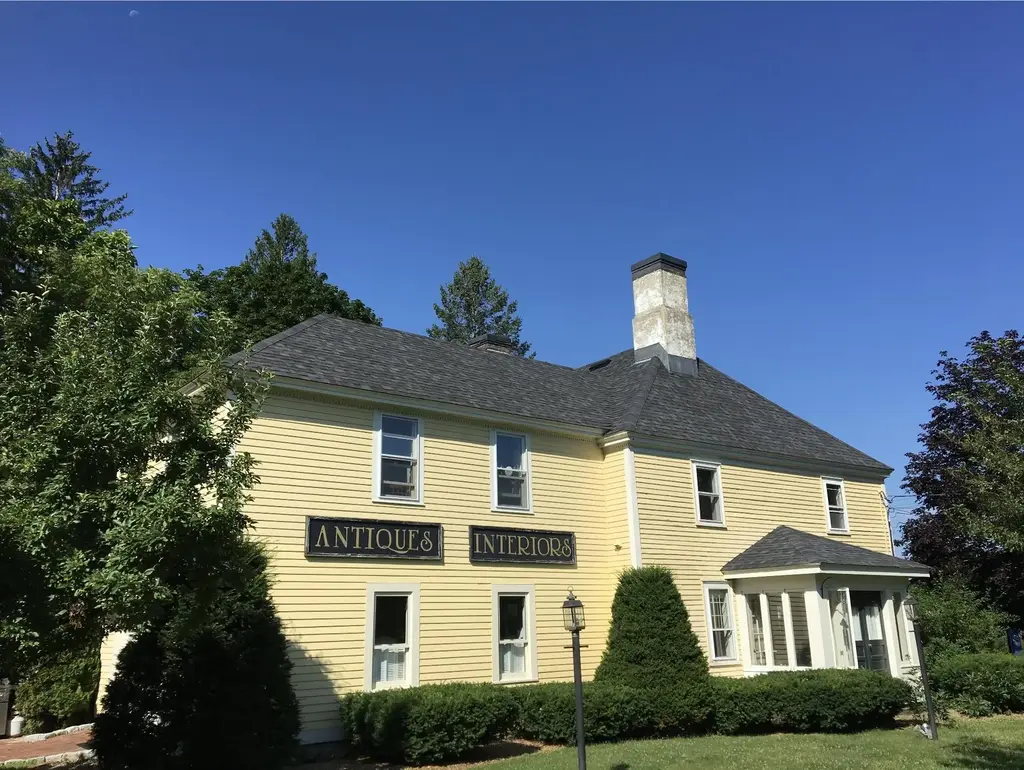 156 Portsmouth Avenue, Stratham