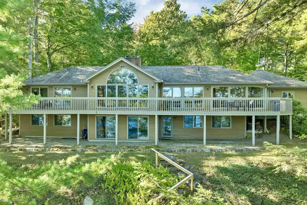 6 Wyanoke Gate Lane, Wolfeboro