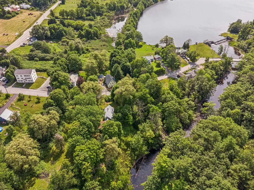 15 Payne Road, Lebanon