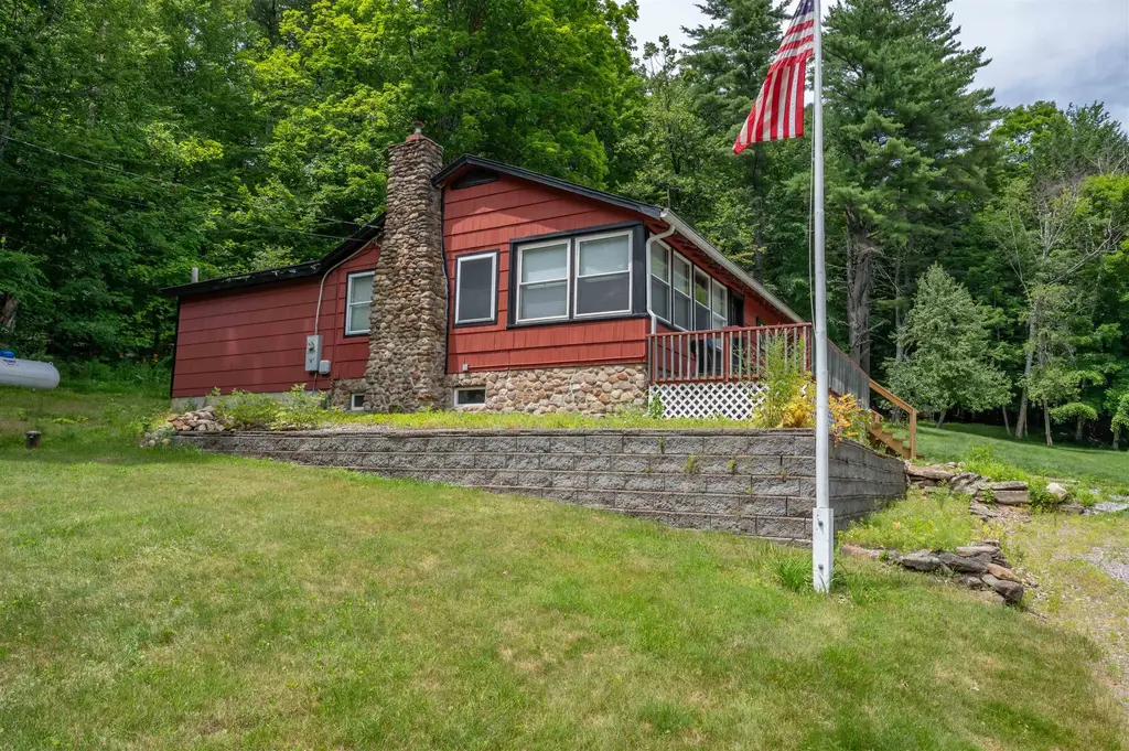 300 Lancaster Hill Road, Tilton