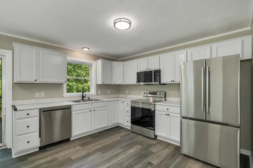 189 Rand Road, Northfield