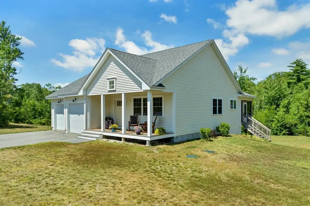 14 Village Corner Road, Wolfeboro