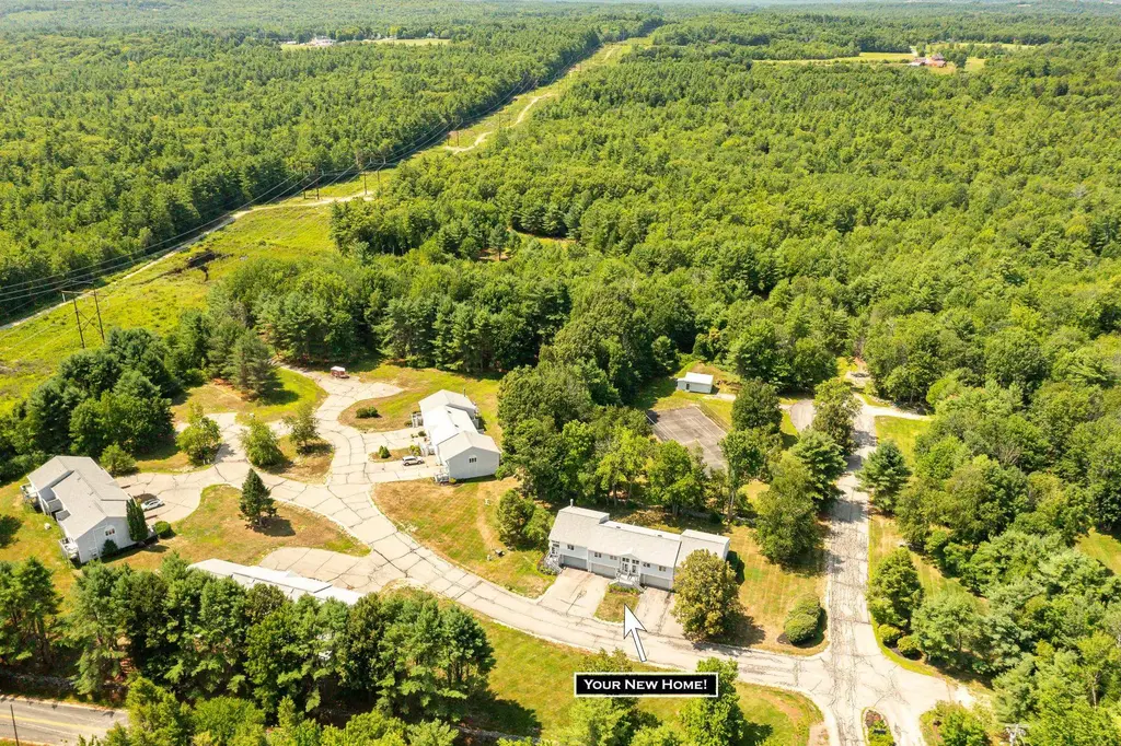 22 Meadowbrook Village, Rochester