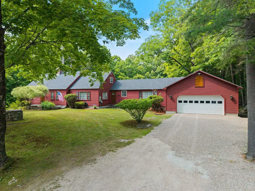 999 Acton Ridge Road, Wakefield