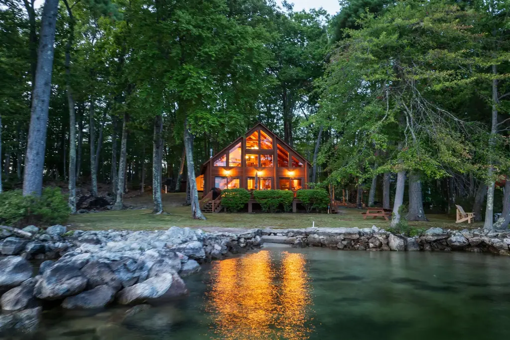 326 Rattlesnake Island, Alton