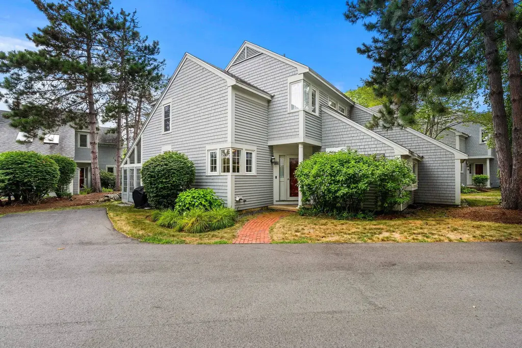 11 Golf View, Laconia