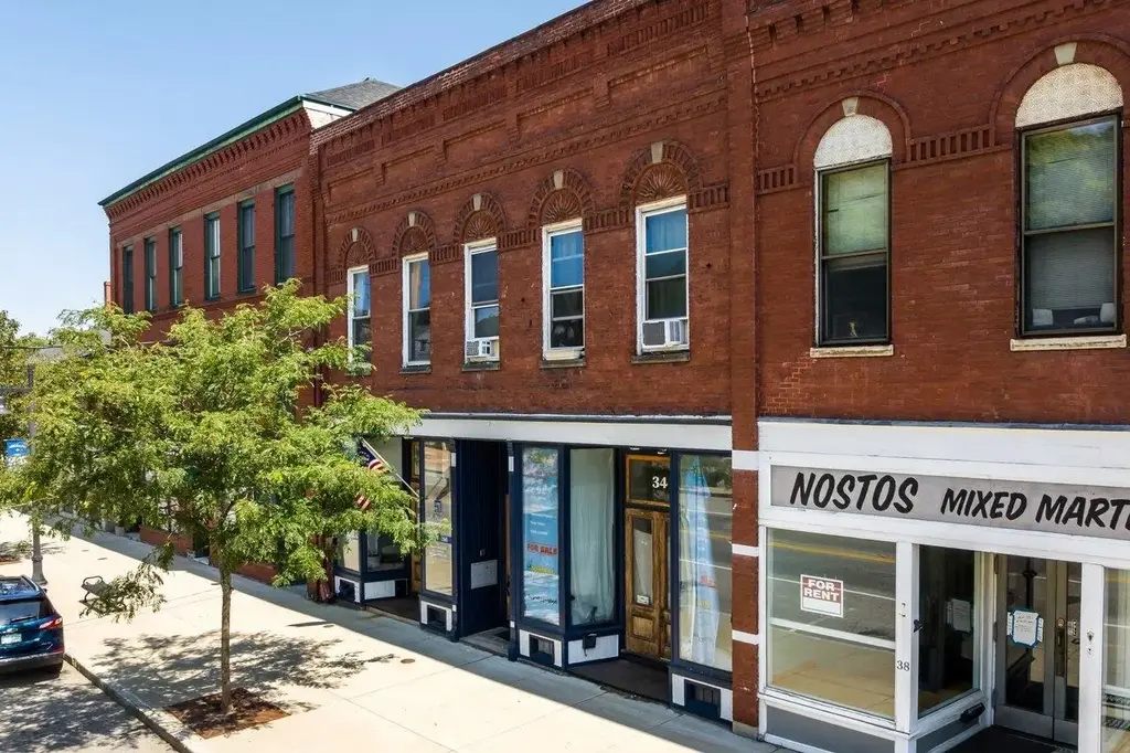 32 Market Street, Somersworth