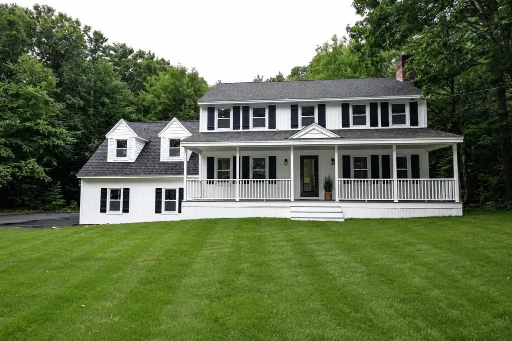 157 Hooksett Road, Auburn