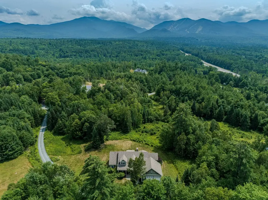 183 Wintergreen Lane, Franconia