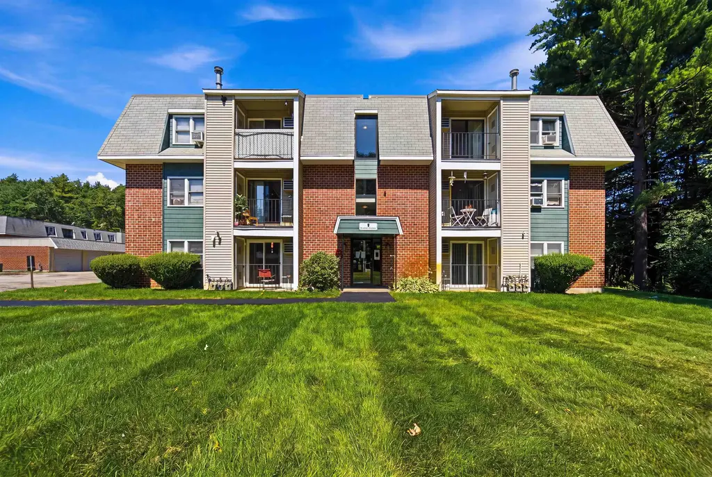 5 Knights Bridge Drive, Nashua