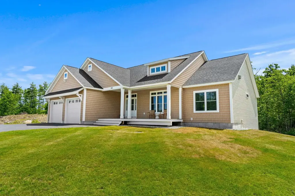 441 Blane Circle, Pembroke
