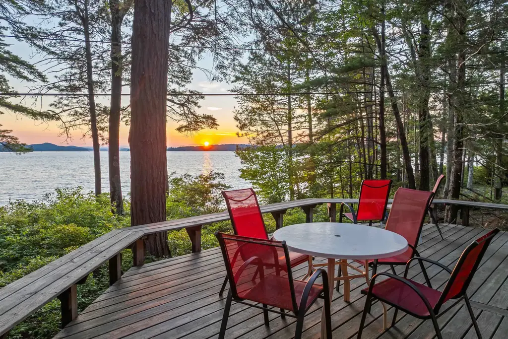 2 Melody Island, Wolfeboro