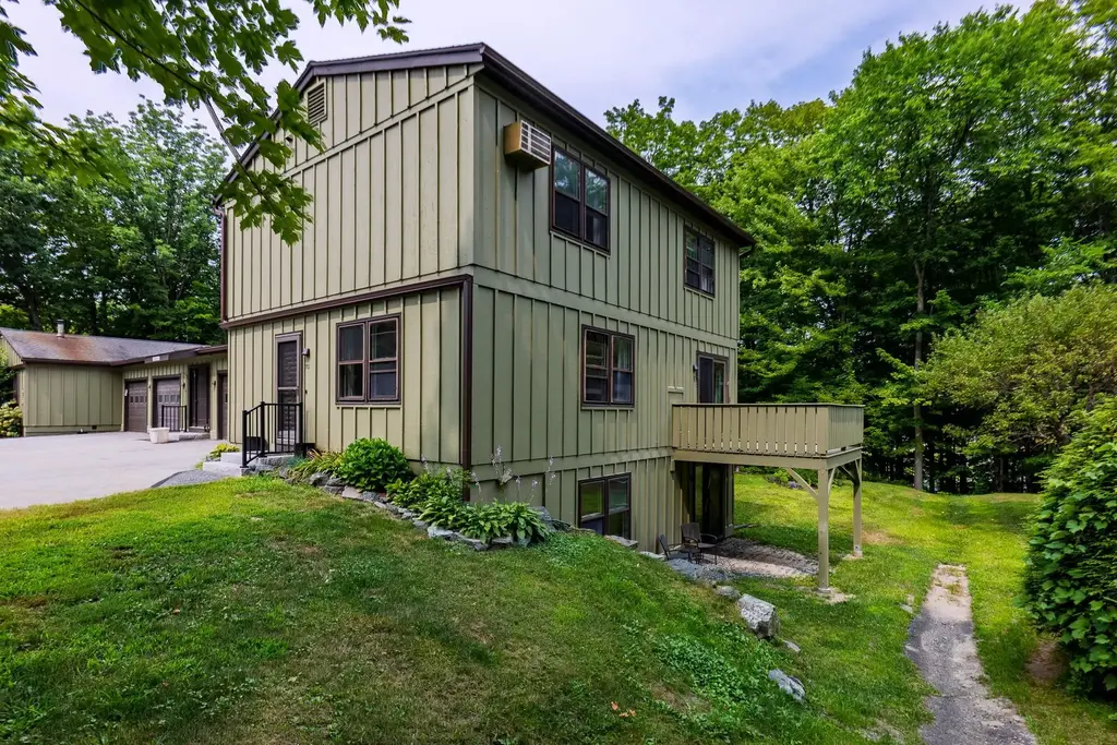 25 Pleasant Street, Lebanon