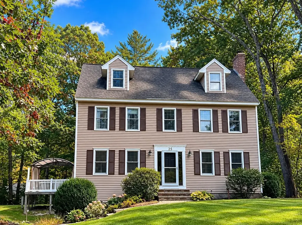 25 Peaslee Court, Hampstead