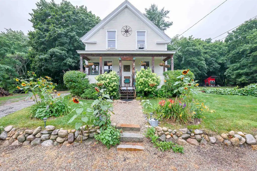 38 Border Street, Amherst