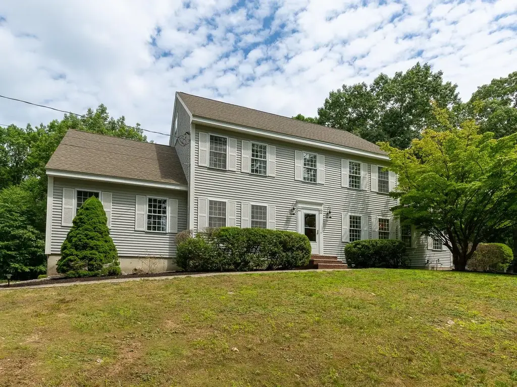 13 Cottonwood Road, Plaistow